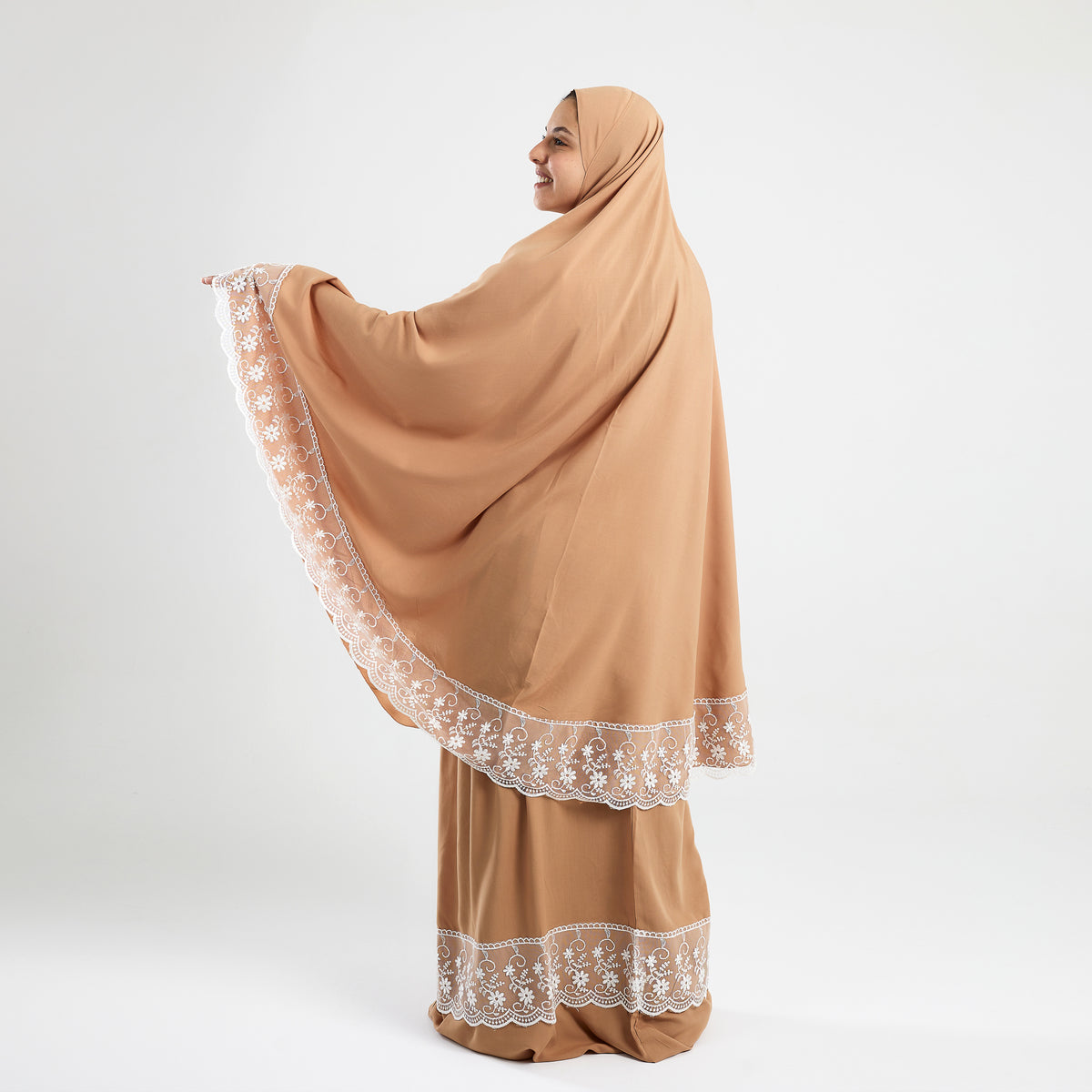 Two-Piece Beige Dantelle Prayer Dress